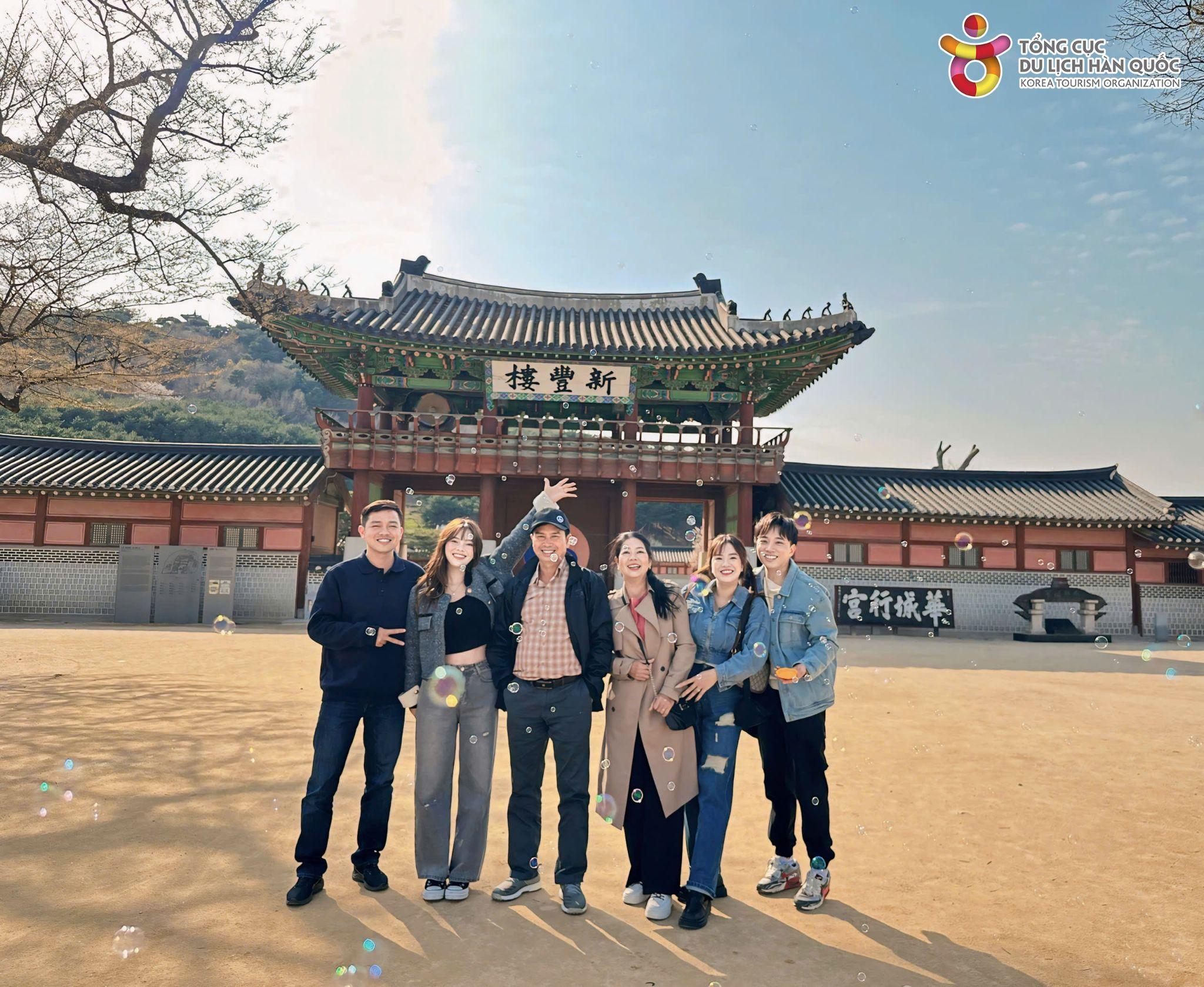 Hàn Quốc: Hành trình gắn kết yêu thương 3 thế hệ 4 Hàn Quốc: Hành trình gắn kết yêu thương 3 thế hệ - 4