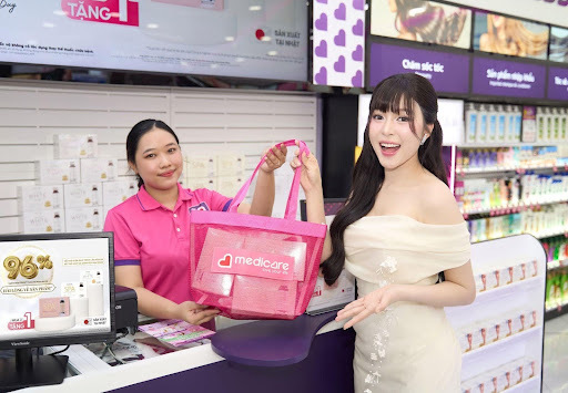  
Thương hiệu MEDiCARE là điểm đến mua sắm uy tín các sản phẩm chính hãng. - Tin sao Viet - Tin tuc sao Viet - Scandal sao Viet - Tin tuc cua Sao - Tin cua Sao