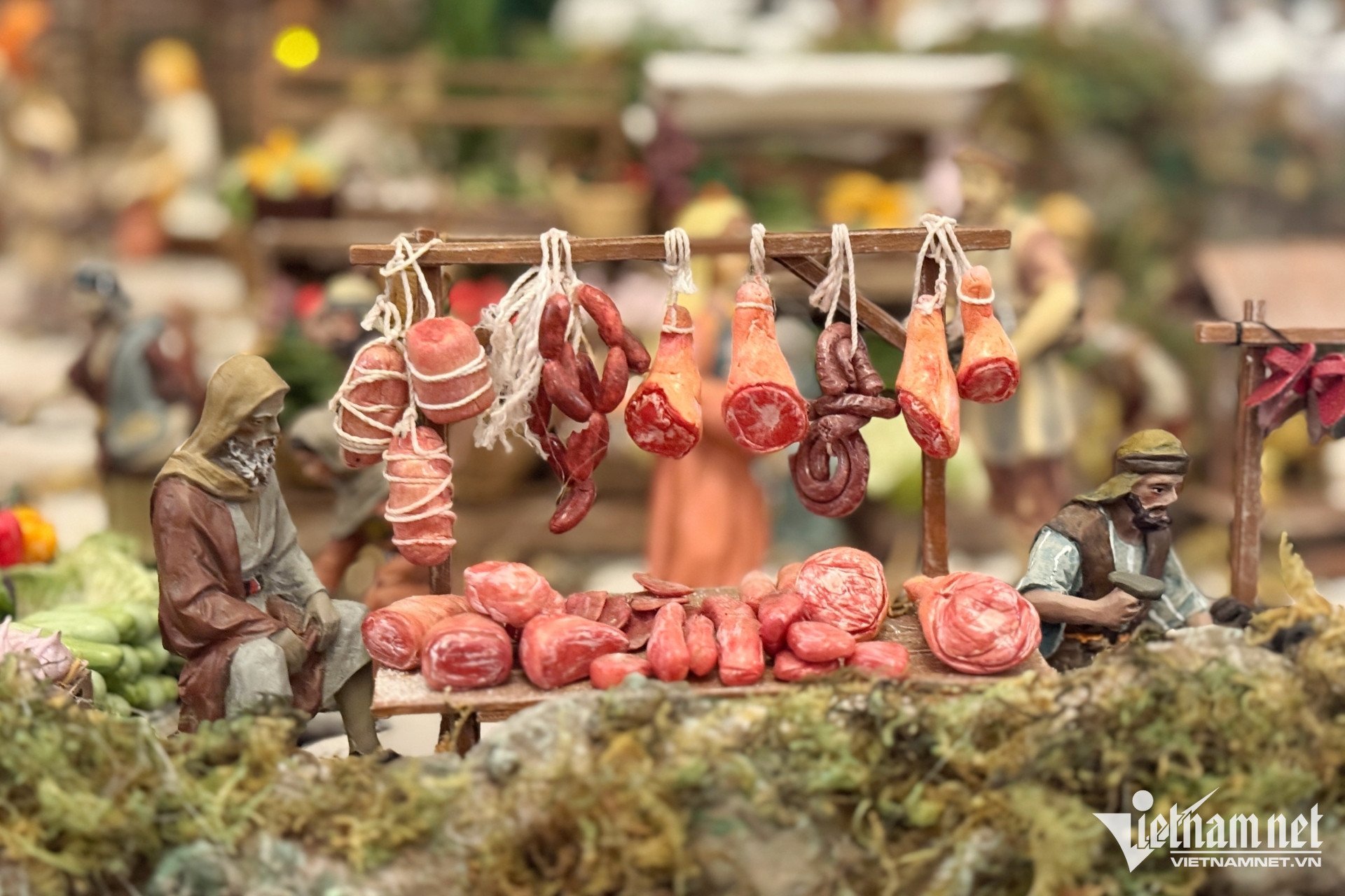 Hang đá Giáng sinh hơn 7m ở Đồng Nai gây sốt với nghìn chi tiết độc đáo - 5