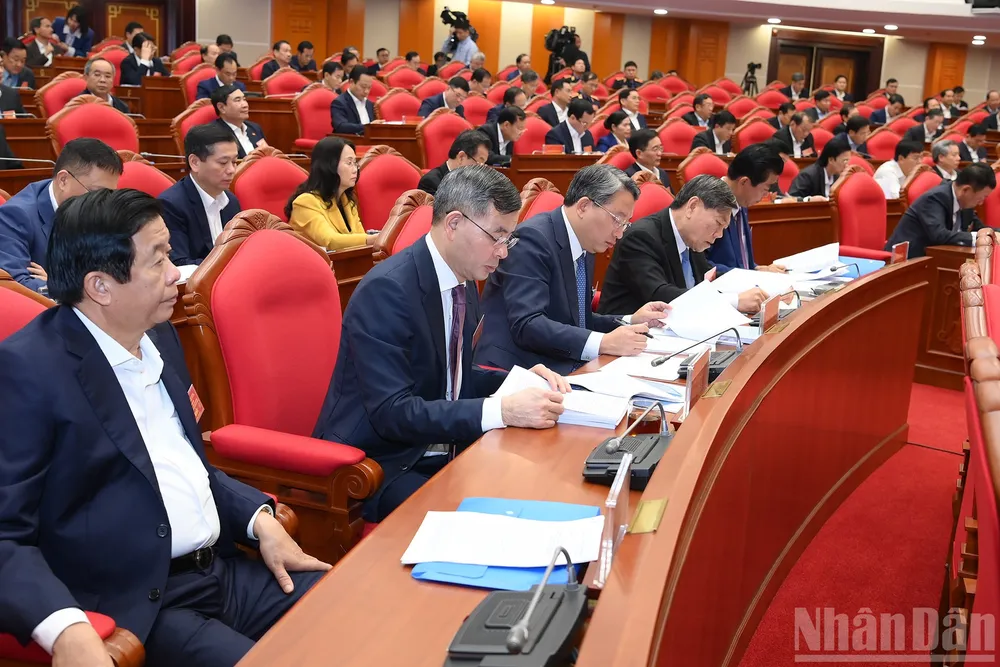 Các đại biểu tham dự tại hội nghị. Ảnh: NHÂN DÂN tong-bi-thu-to-lam-phong-chong-tham-nhung-lang-phi-tieu-cuc-phai-lam-thuong-xuyen-lien-tuc-2.jpg