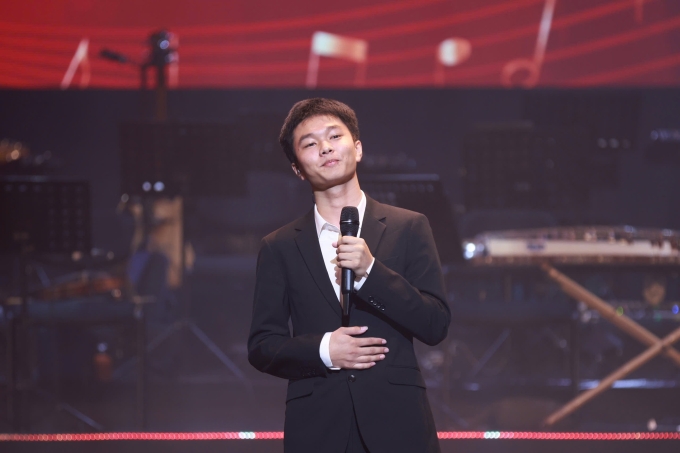 Mao Jia Le trên sân khấu chung kết. Ảnh: Ban tổ chức cung cấp