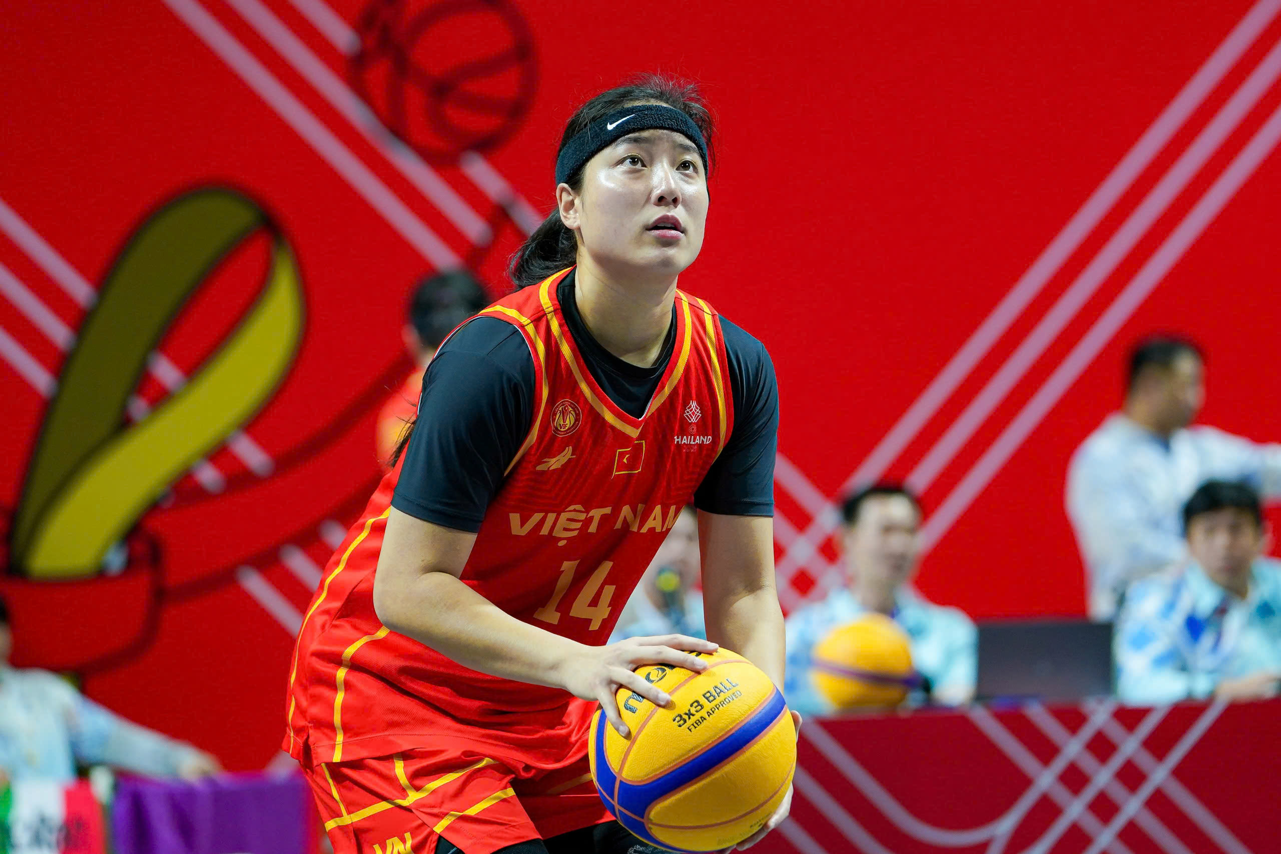 Sao Việt kiều chấn thương, bóng rổ nữ Việt Nam không thể bảo vệ HCV 3 Sao Việt kiều chấn thương, bóng rổ nữ Việt Nam không thể bảo vệ HCV - Ảnh 3.