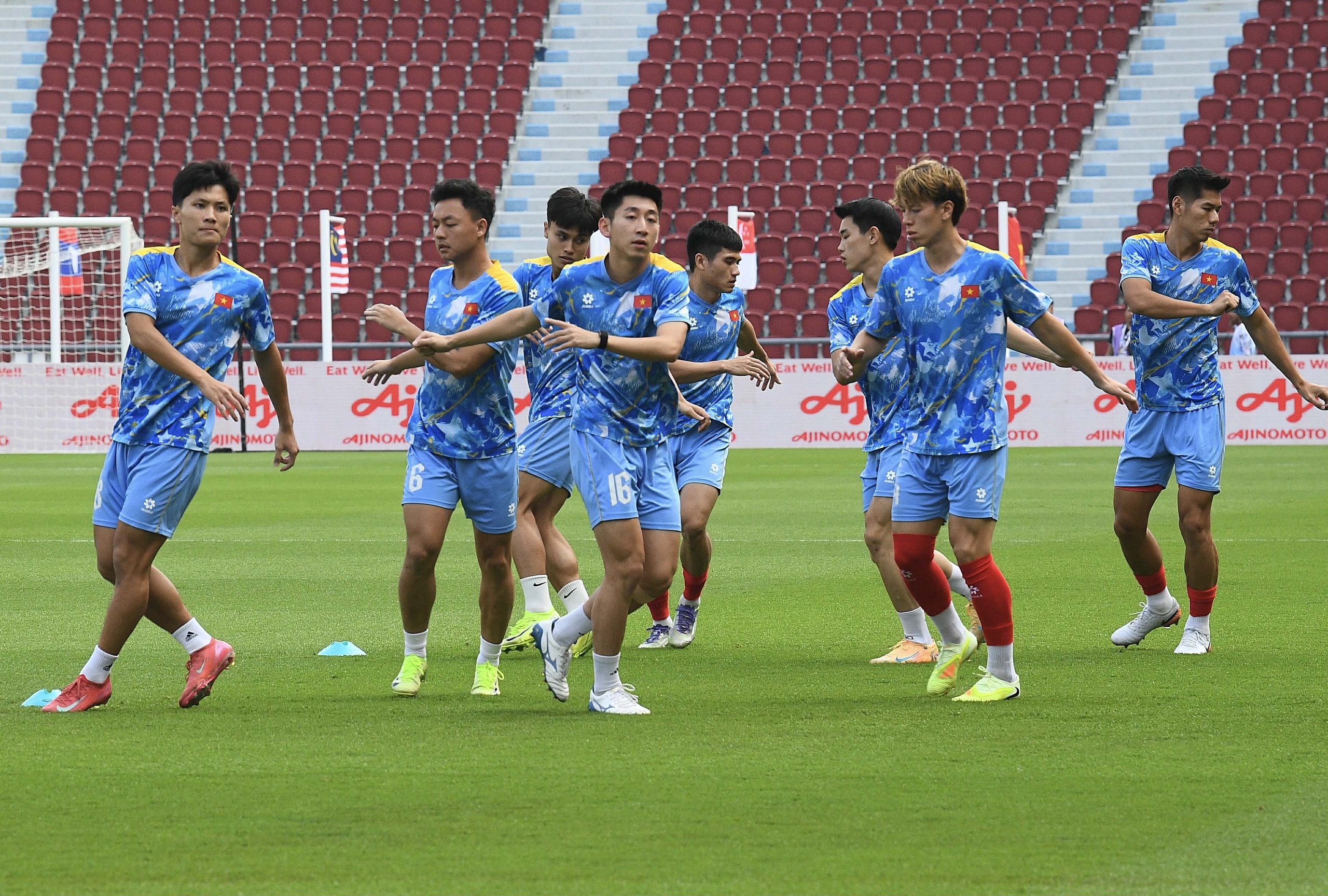 U22 Việt Nam thắng dễ Malaysia giành quyền vào bán kết SEA Games 33- Ảnh 12.