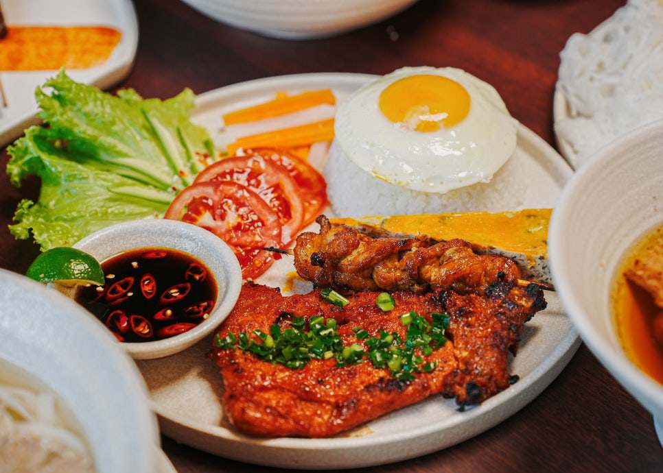 Khách Hàn tiết lộ những món ăn không thể bỏ lỡ khi tới Đà Nẵng - 6