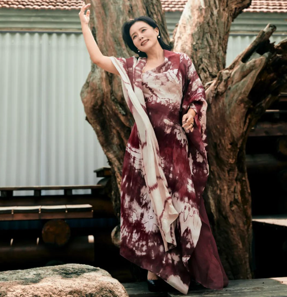 Cung Lâm Na tặng hơn 100 món quà níu kéo tình cảm với chồng ngọai tình - Ảnh 4.