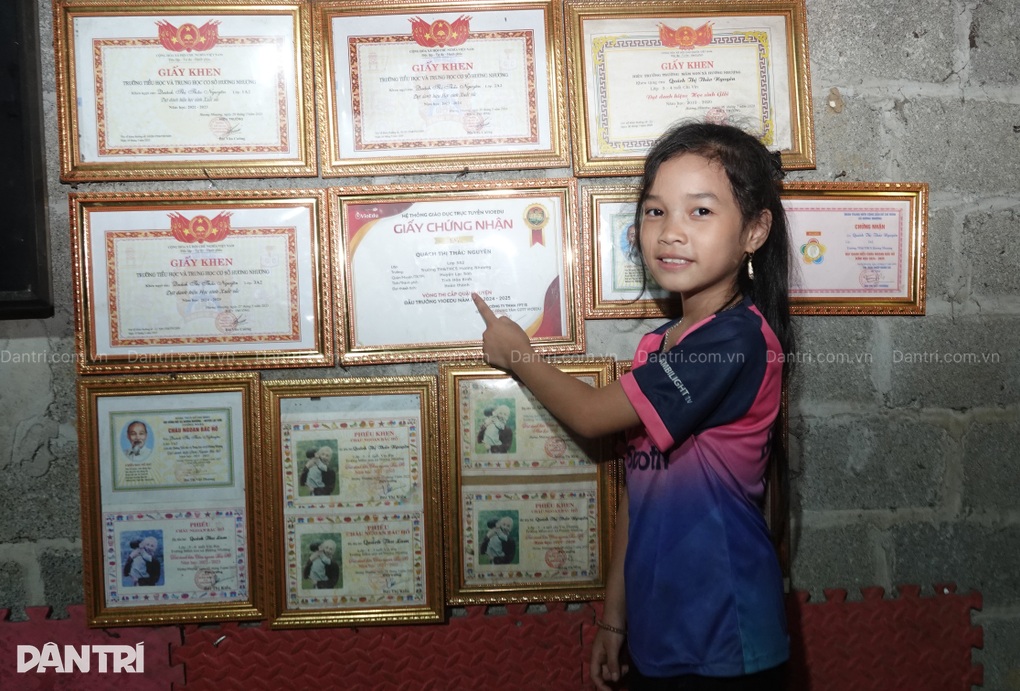 Chồng mất, con khuyết tật nặng, mẹ nghèo vừa ra viện vẫn gắng mưu sinh - 5