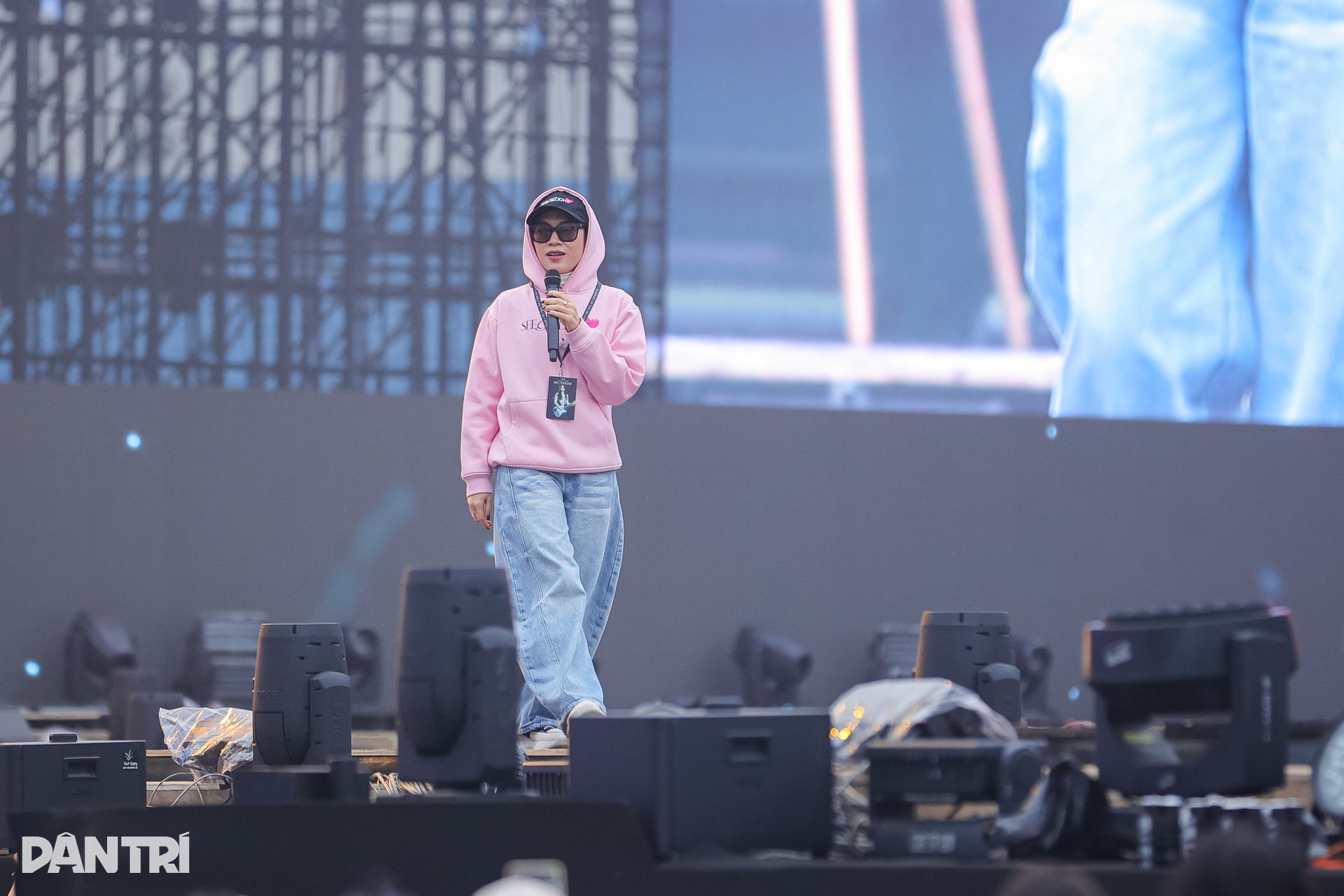 Bố ca sĩ Mỹ Tâm: Tôi rất tự hào khi thấy con ngày càng thành công - 2