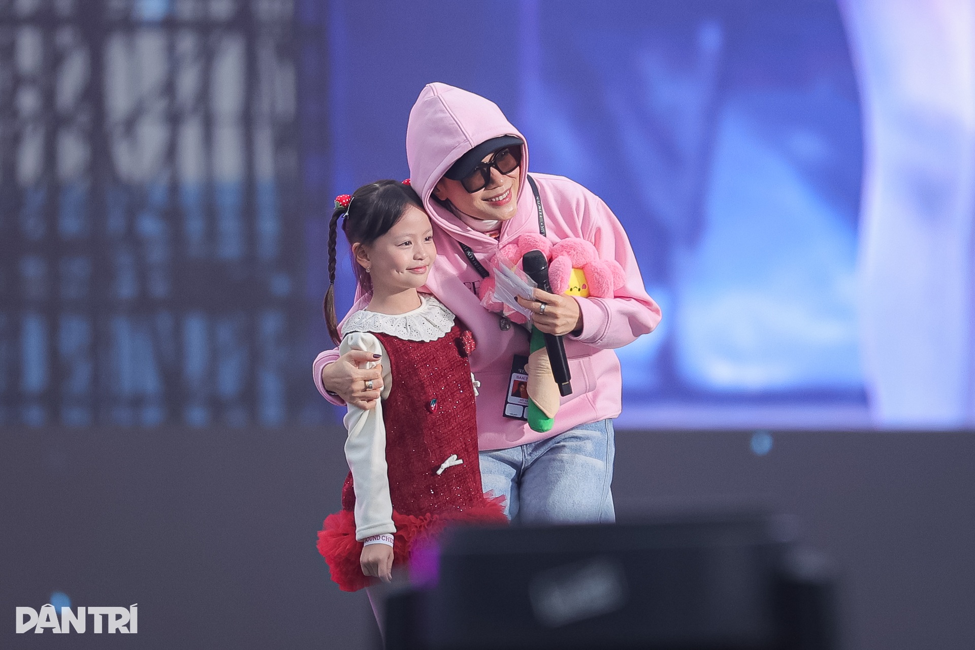 Bố ca sĩ Mỹ Tâm: Tôi rất tự hào khi thấy con ngày càng thành công - 6