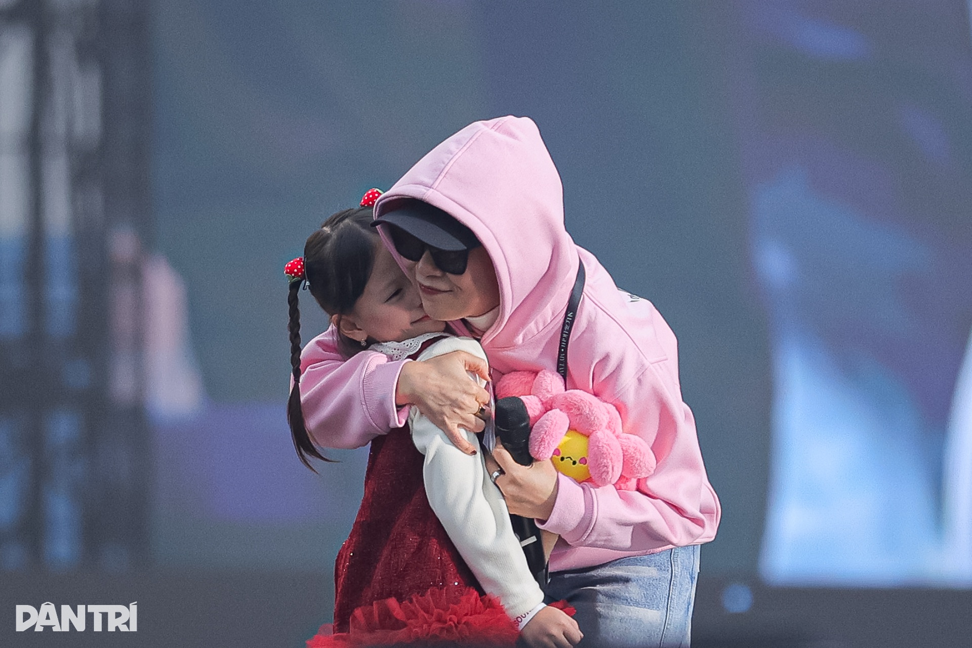 Bố ca sĩ Mỹ Tâm: Tôi rất tự hào khi thấy con ngày càng thành công - 7