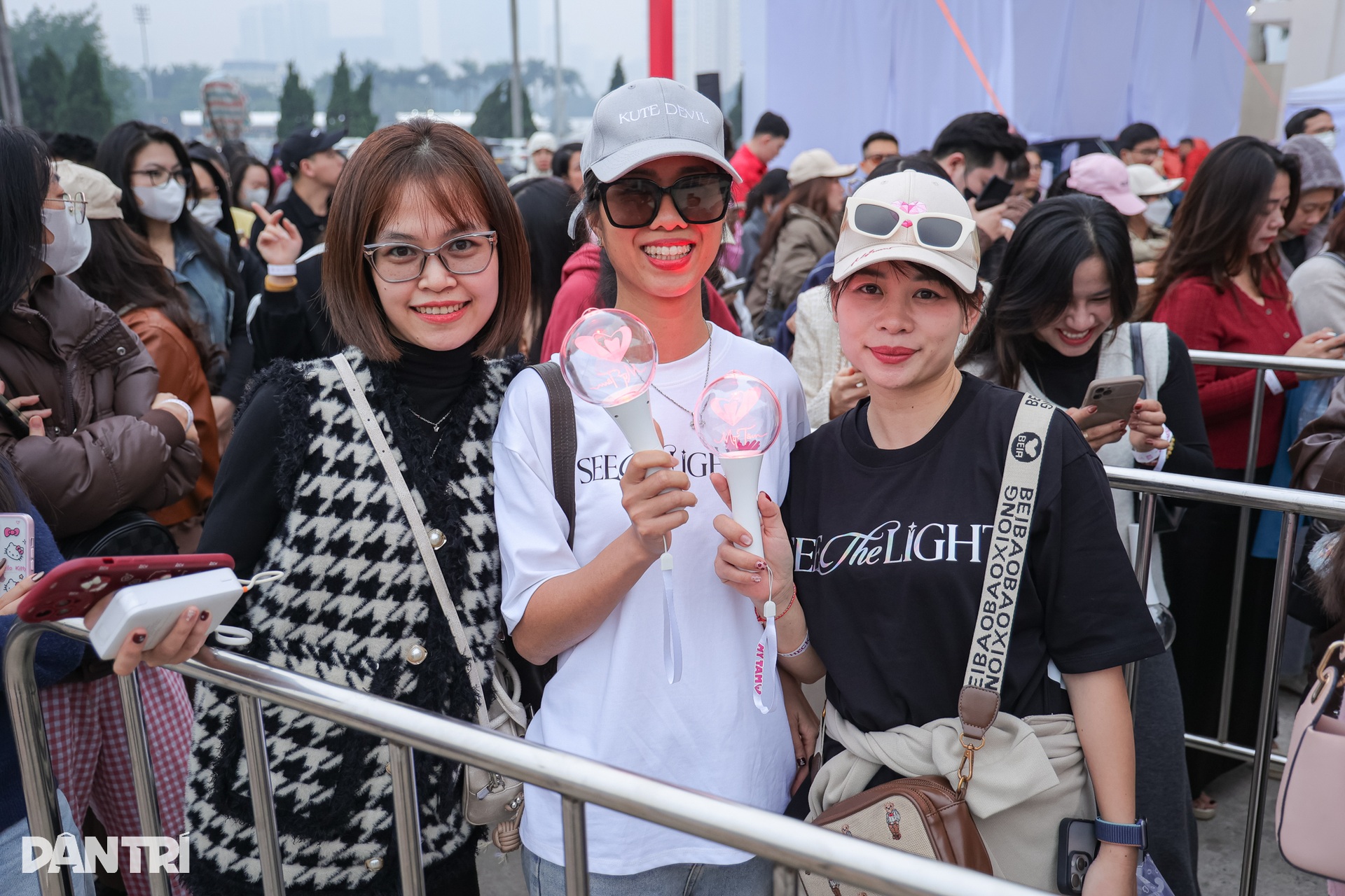 Bố ca sĩ Mỹ Tâm: Tôi rất tự hào khi thấy con ngày càng thành công - 9