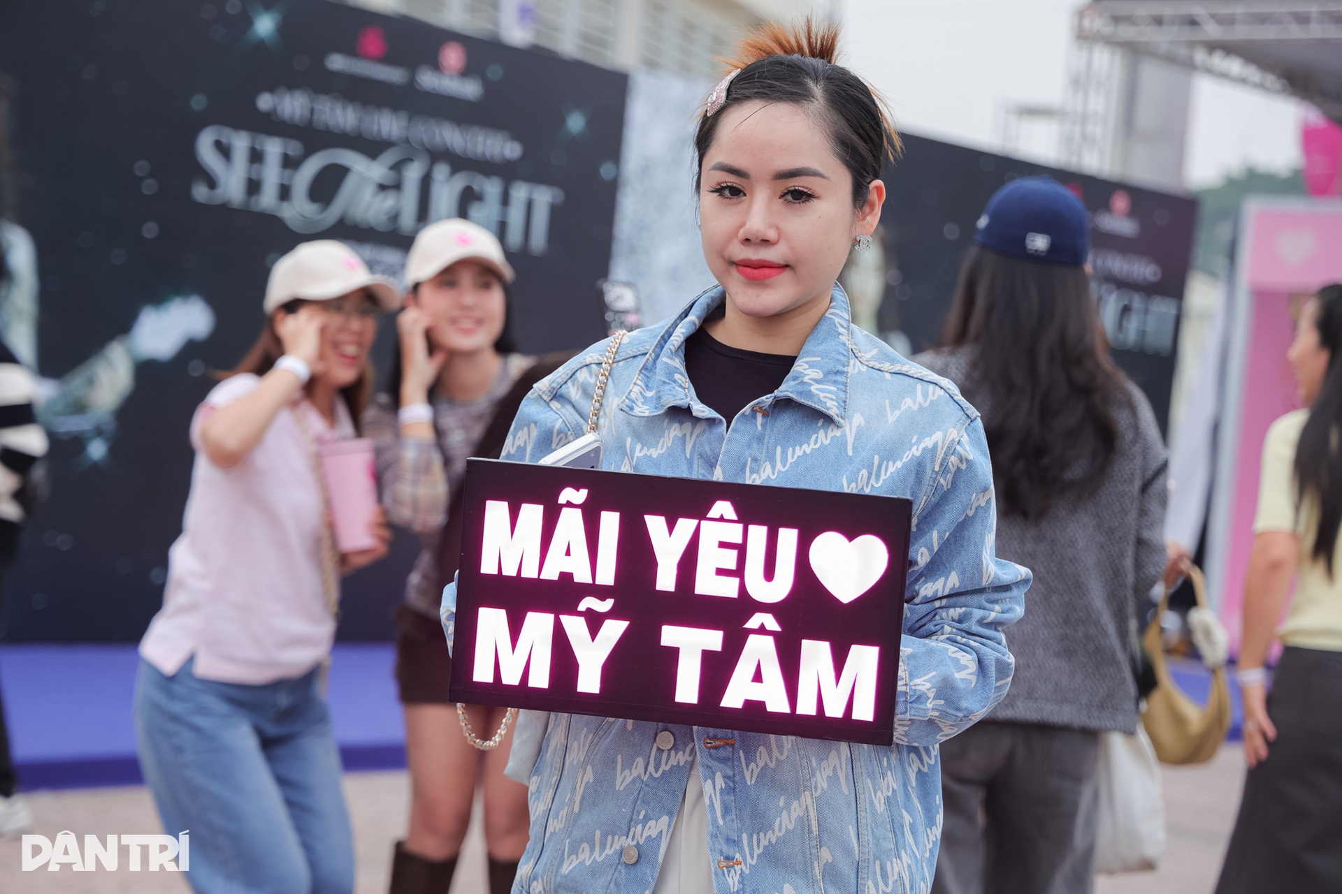 Bố ca sĩ Mỹ Tâm: Tôi rất tự hào khi thấy con ngày càng thành công - 11