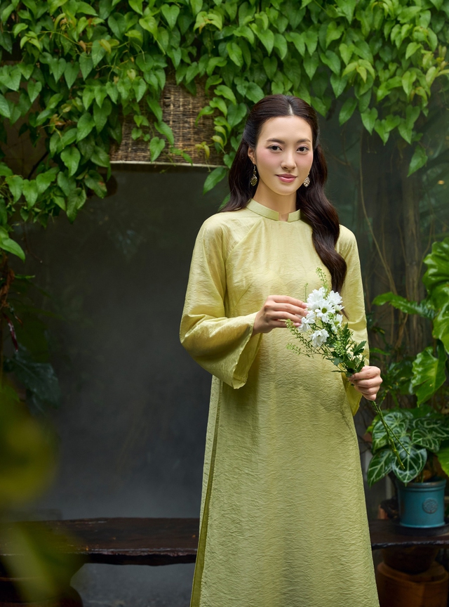 5 gam màu áo dài không thể thiếu mùa tết 2026 - Ảnh 6.