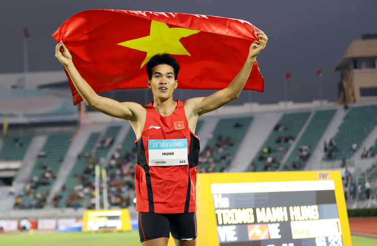 1765503292 665 Cu nhay de doi giup VDV vo danh gianh HC