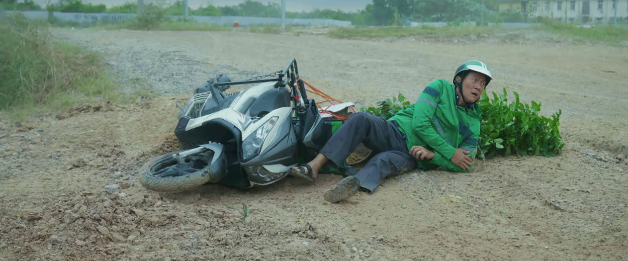 Hậu trường Gia Đình Trái Dấu: Khán giả phê phán kịch bản vô lý và Phi thực tế - Ảnh 2. Hậu trường Gia Đình Trái Dấu: Khán giả phê phán kịch bản vô lý và Phi thực tế - Ảnh 2.