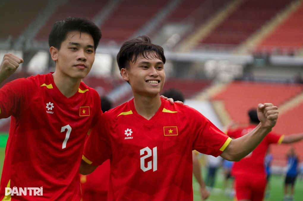 Báo Thái Lan: “U22 Việt Nam quá mạnh so với U22 Malaysia” - 2