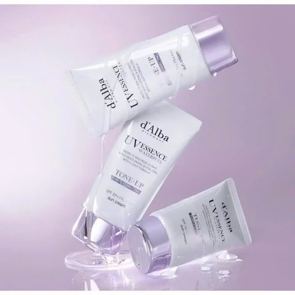 4 kem chống nắng phá đảo doanh số Olive Young 2025: Mỏng nhẹ, ráo mịn, chị em toàn cầu mê tít- Ảnh 5. 4 kem chống nắng phá đảo doanh số Olive Young 2025: Mỏng nhẹ, ráo mịn, chị em toàn cầu mê tít- Ảnh 5.