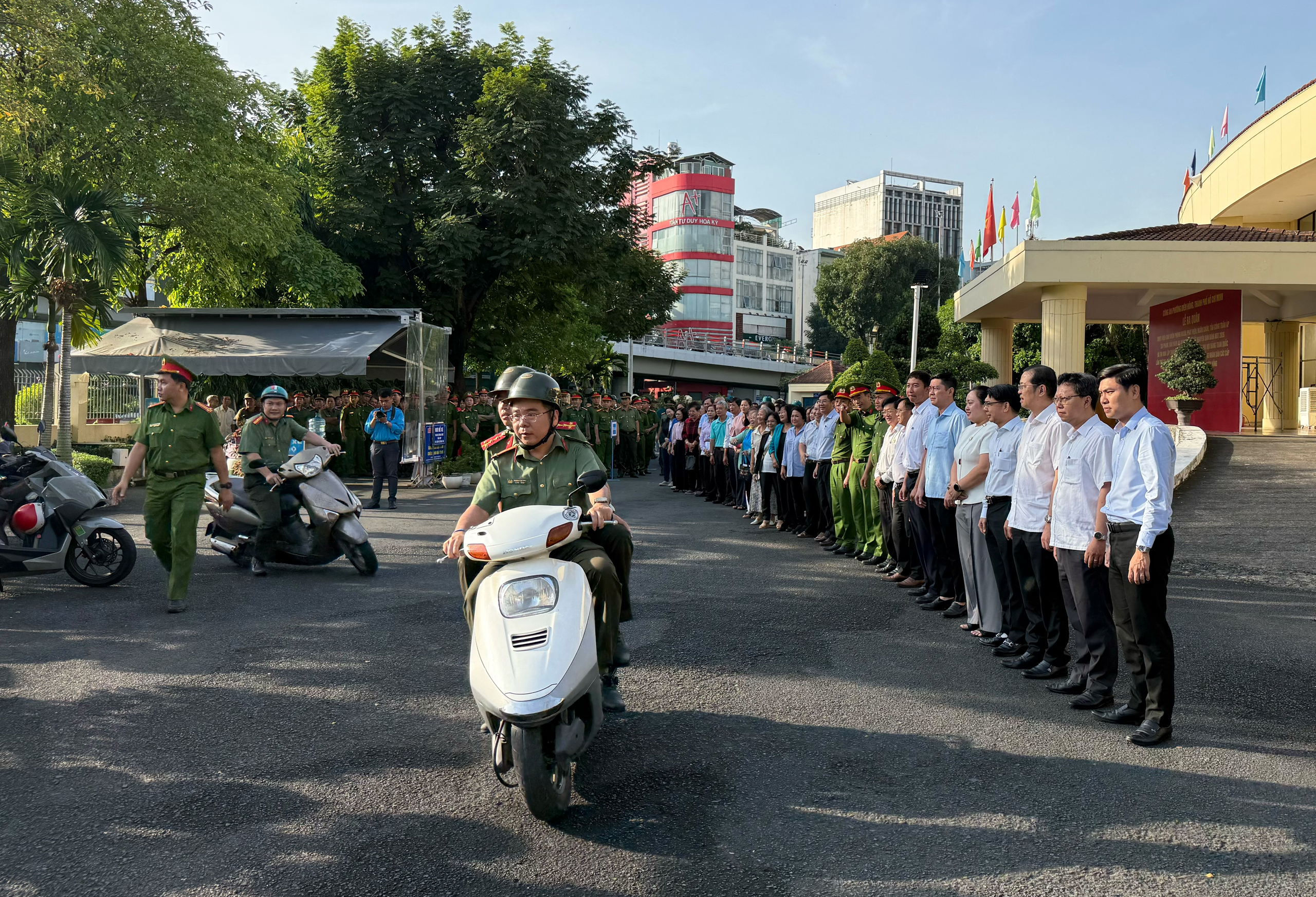 Phường Diên Hồng - Ảnh 4.