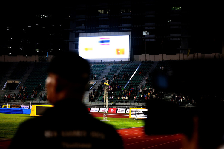 1765514089 429 VDV chao co qua man hinh led o SEA Games