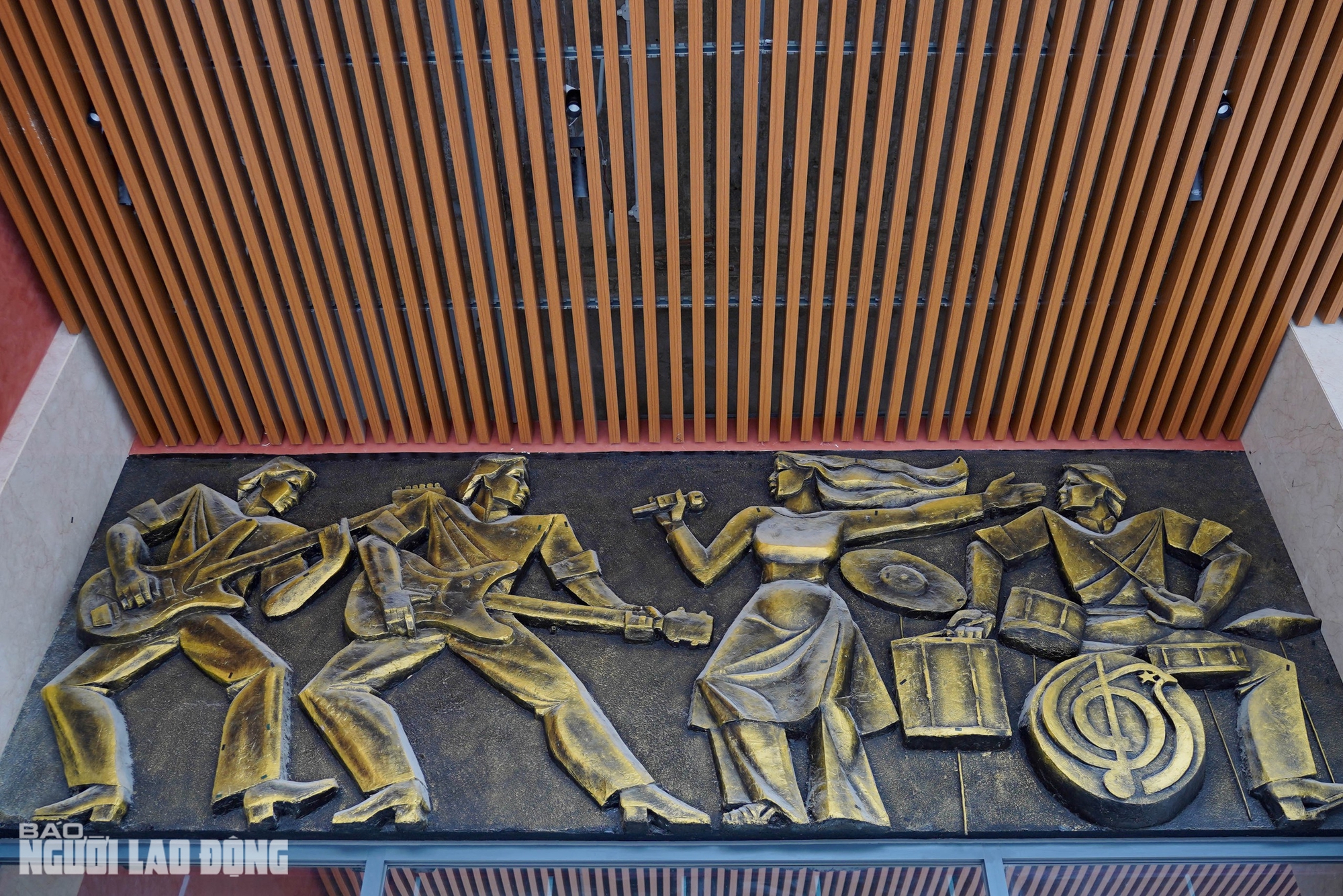 Ngắm nhà hát Hòa Bình tuyệt đẹp trong tấm áo mới trị giá hơn 270 tỉ đồng - Ảnh 6.