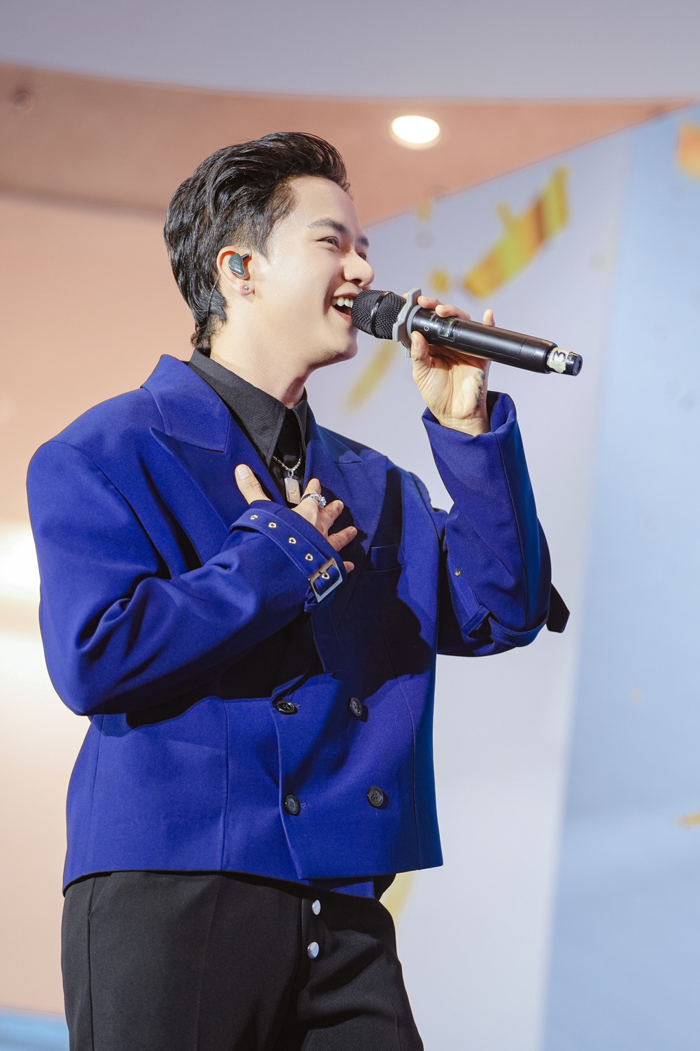 Anh Tú, Bùi Công Nam khuấy động chương trình ưu đãi tại chuỗi tọa độ PNJ - 3