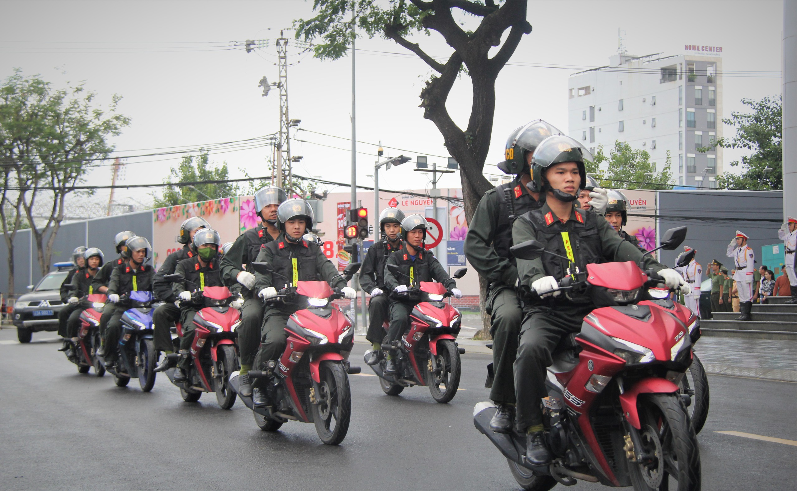 Công an Đà Nẵng ra quân cao điểm bảo đảm an ninh trật tự trước các sự kiện trọng điểm - Ảnh 3.