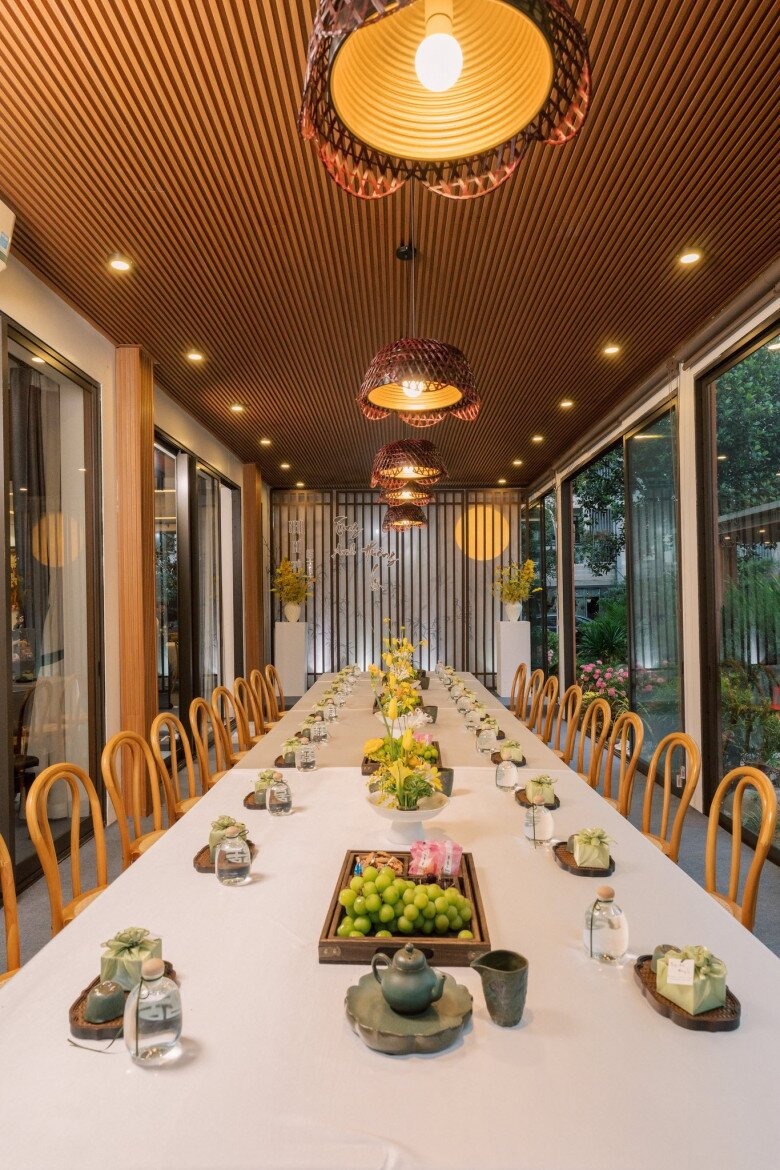 "Mỹ nhân 10 năm chăn trâu" lấy chồng giàu gia thế khủng, bước vào cửa hào môn ở biệt thự hoành tráng 12 1765517795 638 My nhan 10 nam chan trau lay chong giau gia