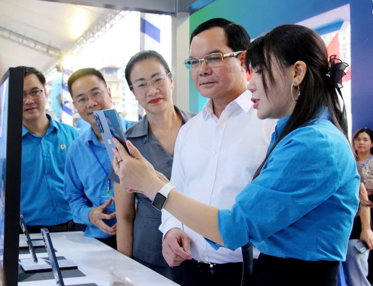 Công bố 10 sự kiện, hoạt động công đoàn tiêu biểu năm 2025 5 Công bố 10 sự kiện, hoạt động công đoàn tiêu biểu năm 2025 - Ảnh 5.