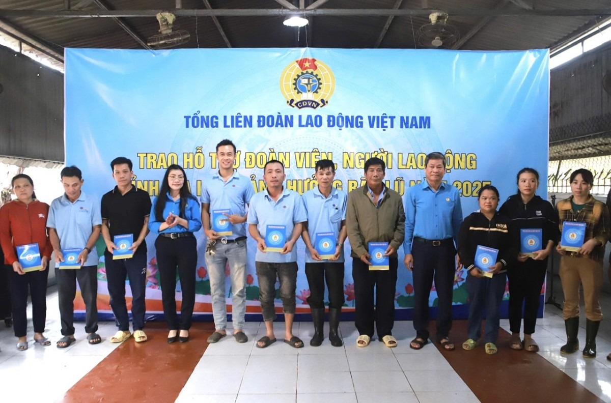 Công bố 10 sự kiện, hoạt động công đoàn tiêu biểu năm 2025 6 Công bố 10 sự kiện, hoạt động công đoàn tiêu biểu năm 2025 - Ảnh 6.