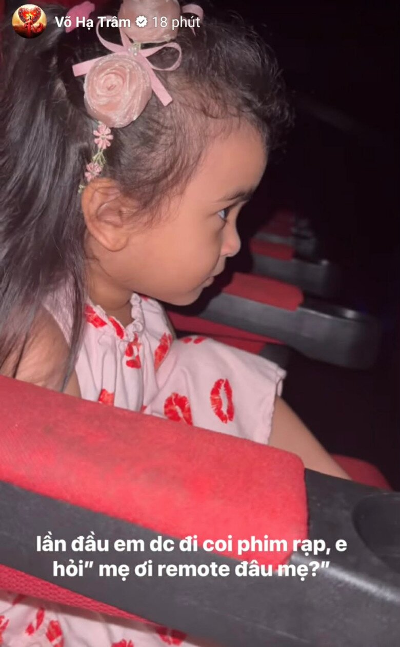 Sao Việt 24h: Vợ Ưng Hoàng Phúc "ghen nhẹ" vì chồng chỉ hôn con, than thở hài hước sau hơn 10 năm gắn bó 13 Sao Việt 24h: Vợ Ưng Hoàng Phúc amp;#34;ghen nhẹamp;#34; vì chồng chỉ hôn con, than thở hài hước sau hơn 10 năm gắn bó - 12