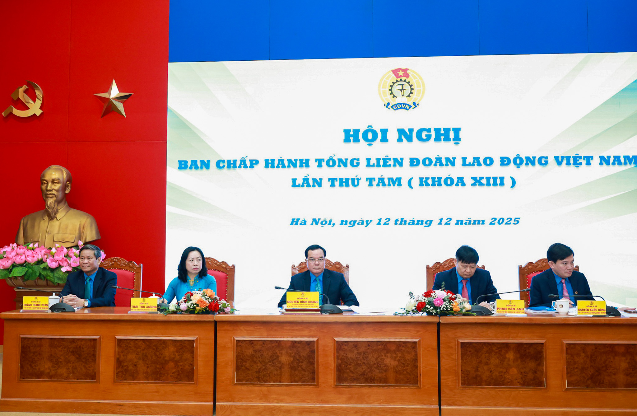 Cách một con đường, lệch hơn 1 triệu tiền lương: Công đoàn TP.HCM đề xuất điều chỉnh ngay - Ảnh 3.