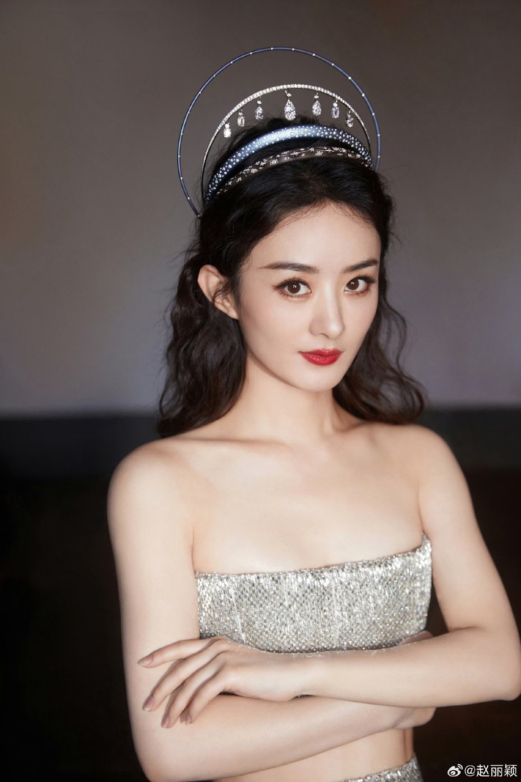 Triệu Lệ Dĩnh chia tay bạn trai tin đồn, người hâm mộ thở phào nhẹ nhõm - 4