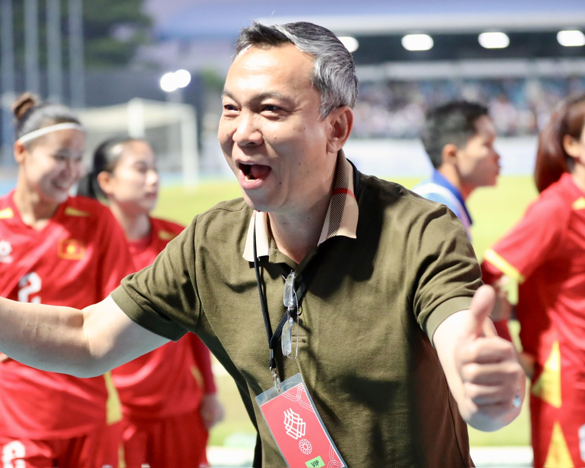 Động thái đặc biệt của Chủ tịch VFF, đội tuyển nữ và U.23 Việt Nam được thưởng 1,3 tỉ đồng- Ảnh 3.