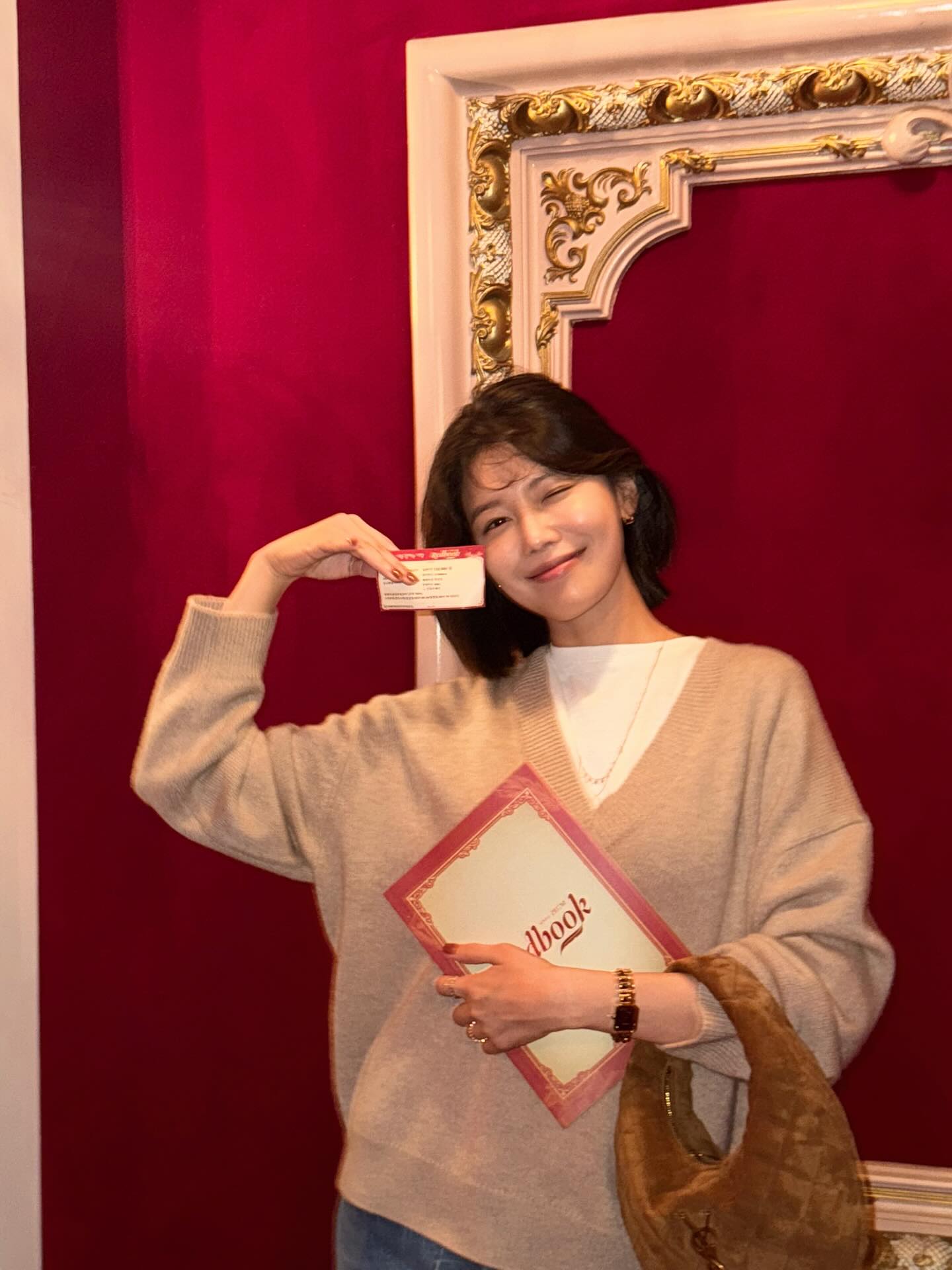 Thời trang U40 của Sooyoung: Bí quyết giúp Phụ nữ đẹp hơn qua từng set đồ - Ảnh 10.