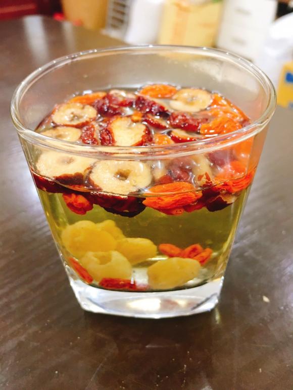 táo đỏ kỷ tử, pha nước táo đỏ, kiến thức