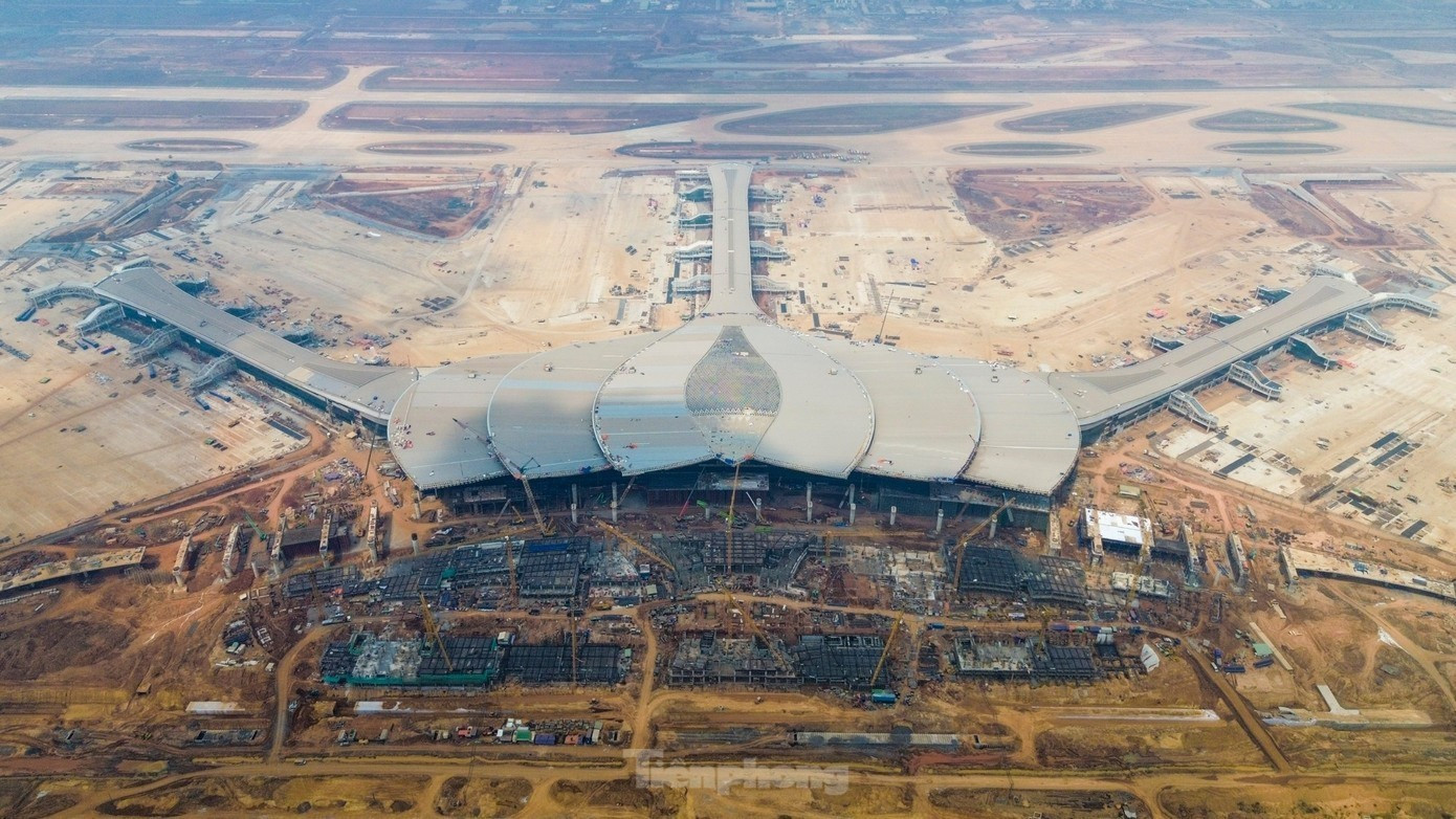 Dự án sân bay lớn nhất Việt Nam 'chạy nước rút'- Ảnh 2.