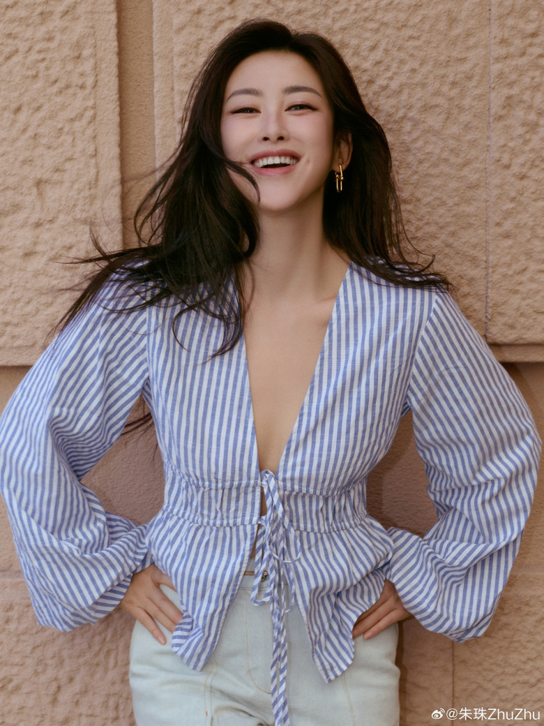 Không nhịn ăn hay tập bụng vẫn giảm 25kg, 3 cách dễ bất ngờ giúp mỹ nhân lọt top đẹp nhất thế giới về dáng đỉnh 5 Cô chú trọng vào việc phục hồi, ăn uống điều độ thay vì cố ép cân.