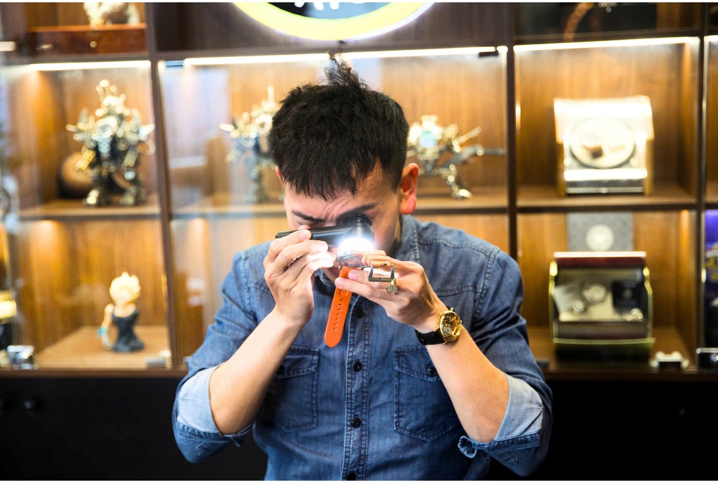 Bán đồng hồ vàng đúc ở đâu giá tốt tại Hà Nội và TP.HCM- Ảnh 3.