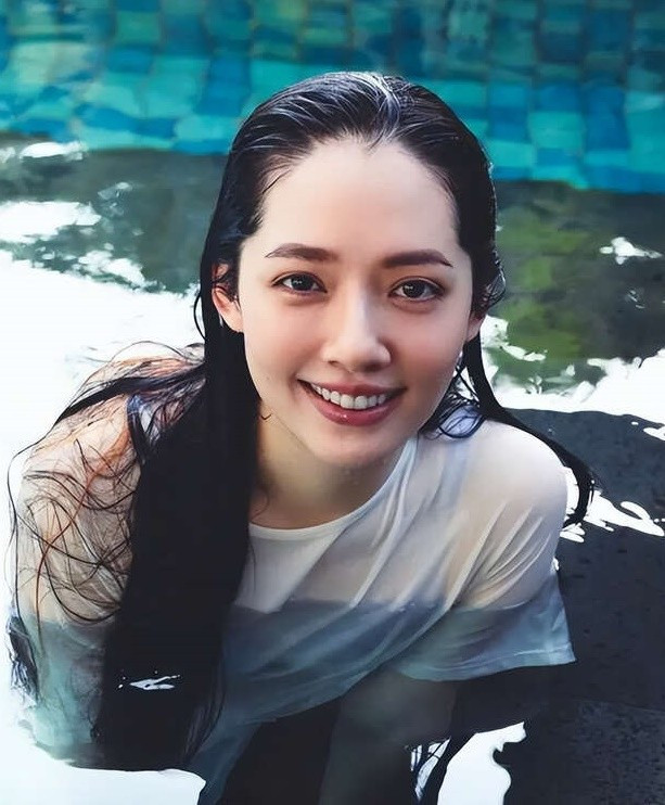 Hôn nhân kỳ lạ của con trai ông trùm giới giải trí- Ảnh 3.