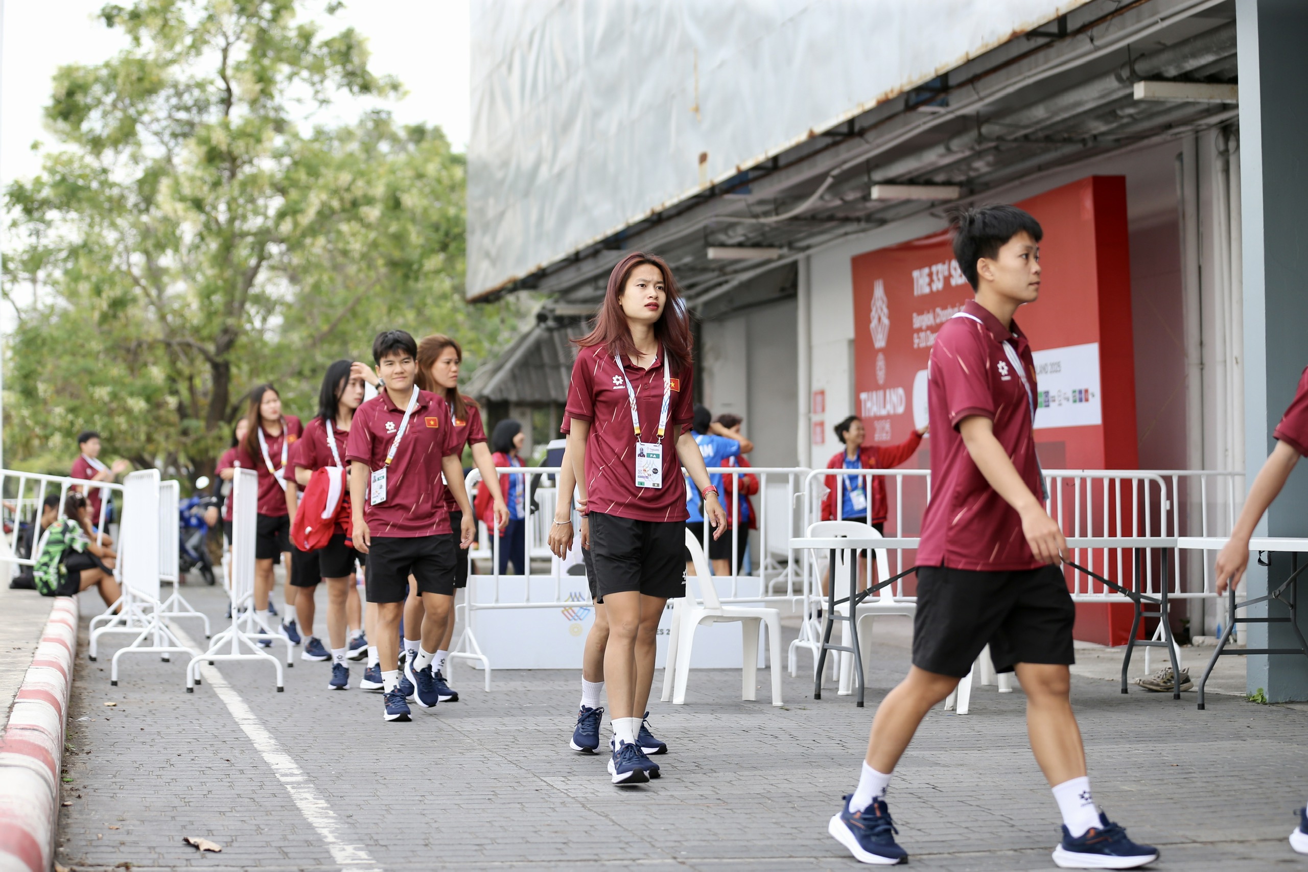 Trở lại sân từng vô địch AFF Cup, HLV Mai Đức Chung rất tin Việt Nam sẽ thắng Indonesia- Ảnh 4. Trở lại sân từng vô địch AFF Cup, HLV Mai Đức Chung rất tin Việt Nam sẽ thắng Indonesia- Ảnh 4.