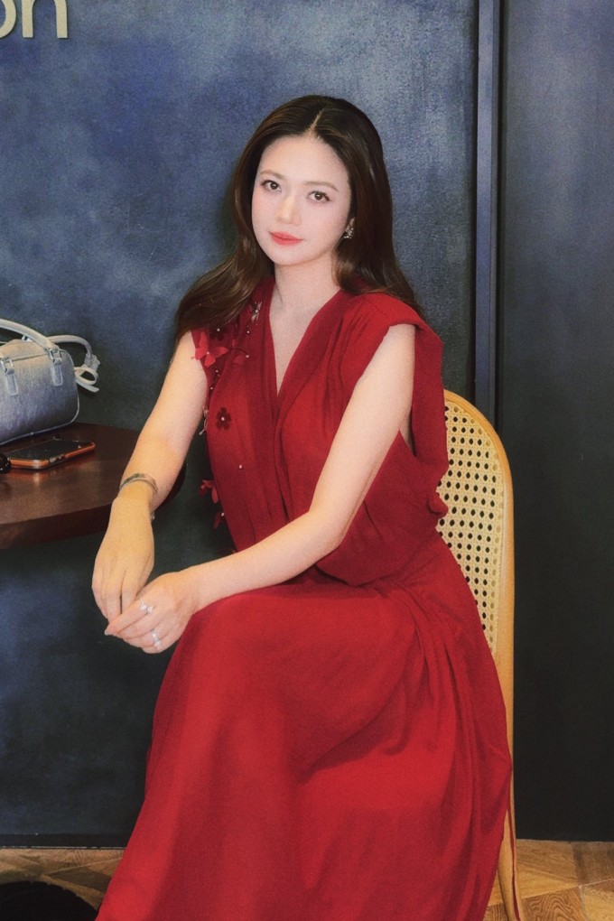 Bên cạnh luyện tập, Kiều Anh còn duy trì chế độ ăn uống lành mạnh, nhiều rau xanh, ít tinh bột và chất béo để giữ dáng.