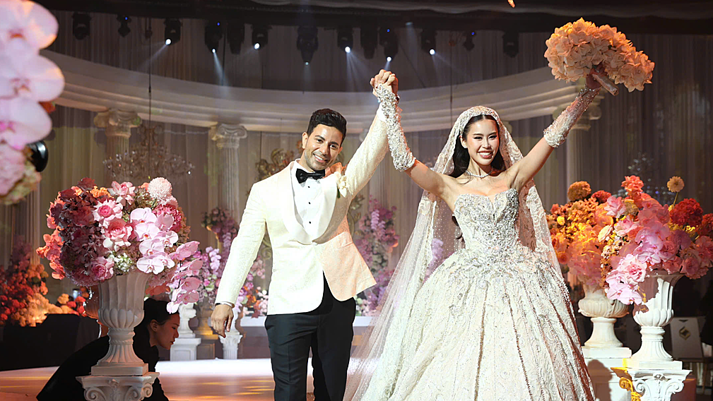 Khoảnh khắc tiệc cưới của Tiên Nguyễn
