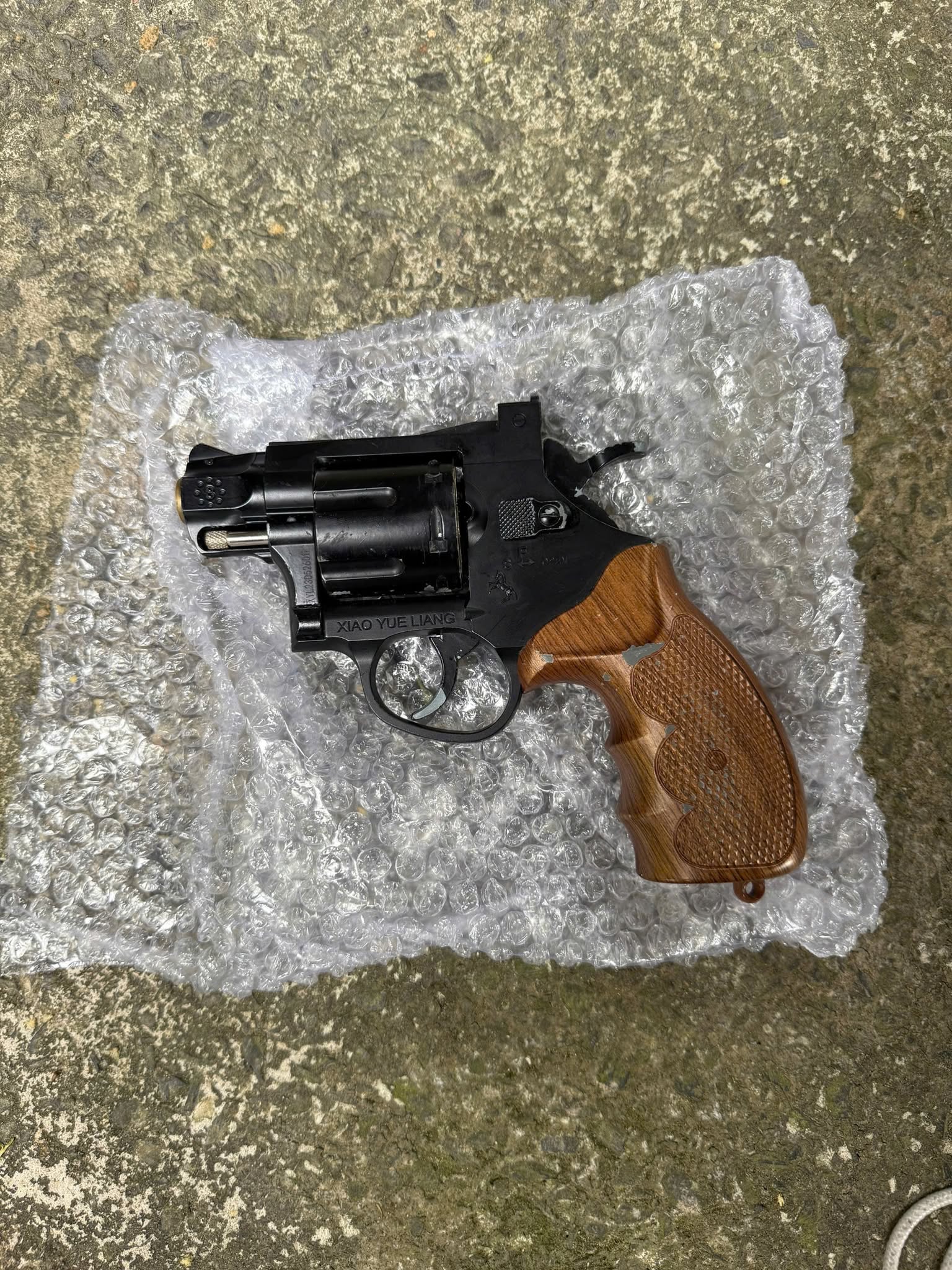 Phá đường dây ma tuý có tổ chức xuyên quốc gia: Thu 174 kg ma túy tổng hợp, 10 bánh heroin, 300 gói ma tuý dạng nước vui- Ảnh 6.