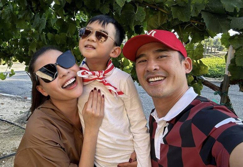 Thúy Diễm lên tiếng về tin đồn "cưới chồng mới", bạn diễn chung cũng bị nhắn tin hỏi thăm vì Lương Thế Thành "mặt căng" 5 Bé Bảo Bảo có quốc tịch Mỹ, học giỏi ngoại ngữ.