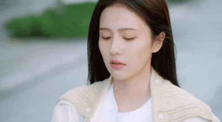 Xui 8 kiếp mới vớ phải phim Trung Quốc này: Nữ chính mặc đồ hiệu như hàng chợ, cảnh nóng phản cảm nhất trên đời- Ảnh 5. Xui 8 kiếp mới vớ phải phim Trung Quốc này: Nữ chính mặc đồ hiệu như hàng chợ, cảnh nóng phản cảm nhất trên đời- Ảnh 5.