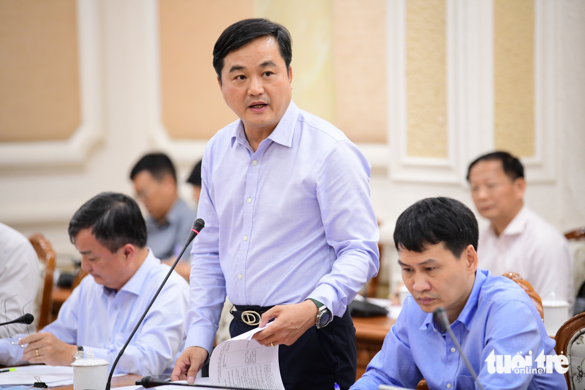 Tối 12-12, UBND TP.HCM họp khẩn, chuẩn bị triển khai Nghị quyết 98 3 Tối 12-12, UBND TP.HCM họp khẩn, chuẩn bị triển khai Nghị quyết 98 - Ảnh 4.