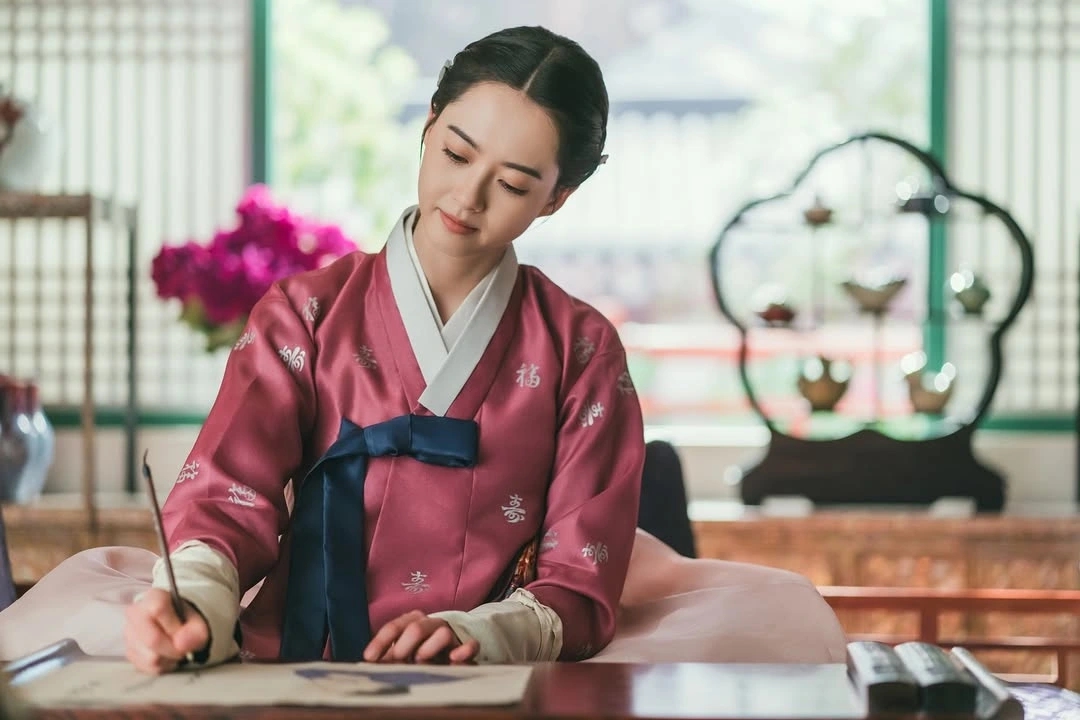 5 phim 18+ Hàn Quốc hay nhất 2025: Toàn mỹ nhân đẹp nức nở, không xem là ngàn lần hối tiếc 10 1765568708 566 5 phim 18 Han Quoc hay nhat 2025 Toan my