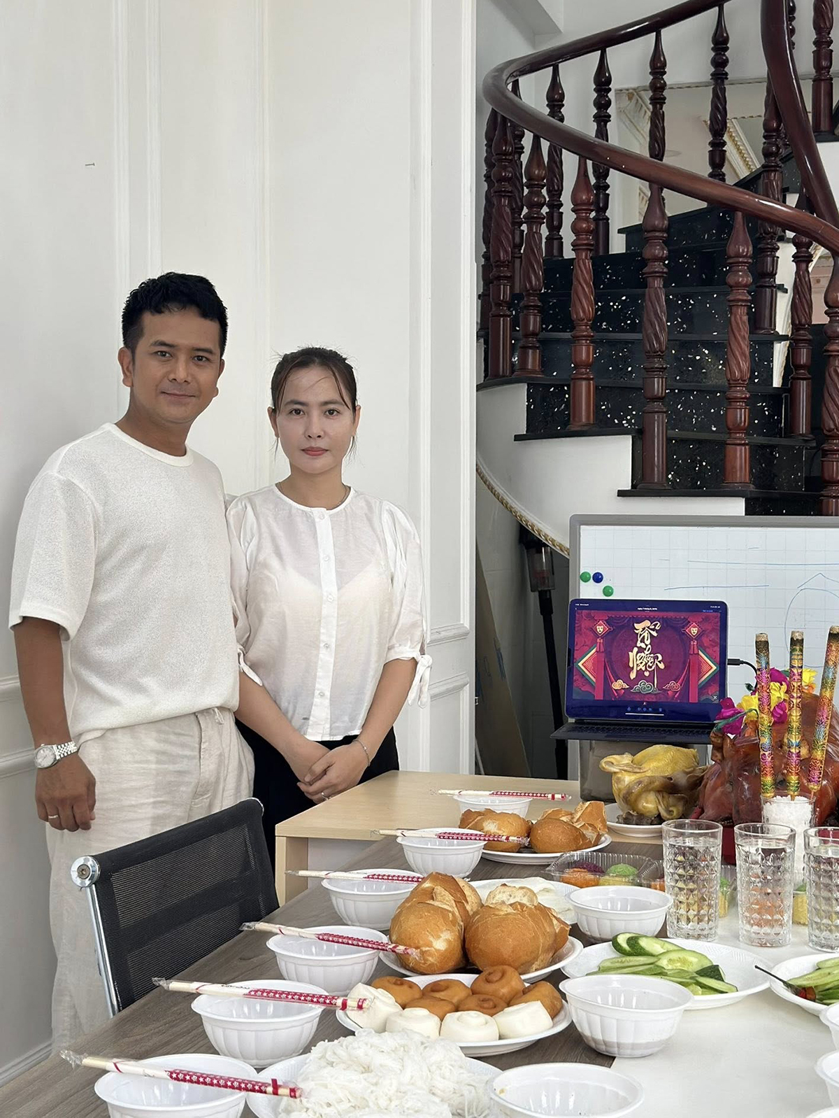 Hạnh phúc ở tuổi 42 của 'bé An' Hùng Thuận 7 Hạnh phúc ở tuổi 42 của amp;#39;bé Anamp;#39; Hùng Thuận - 7