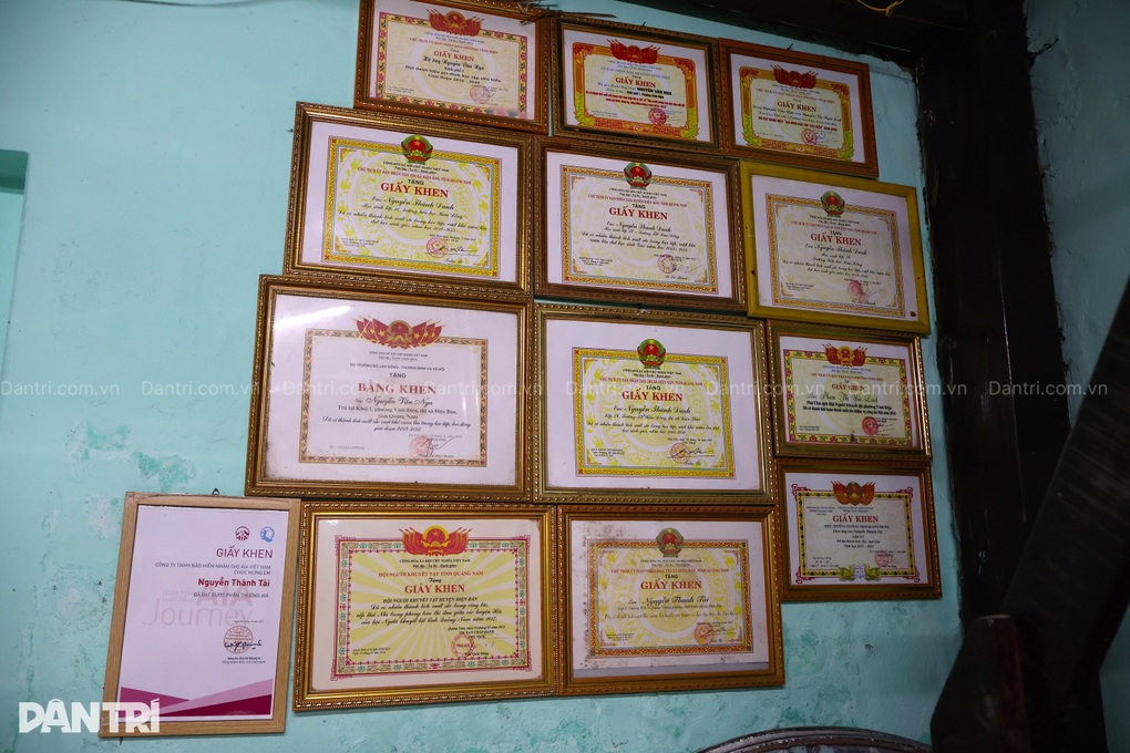 Vợ chồng khuyết tật nặng cầm cố nhà cửa để 2 con có cơ hội đi học - 2