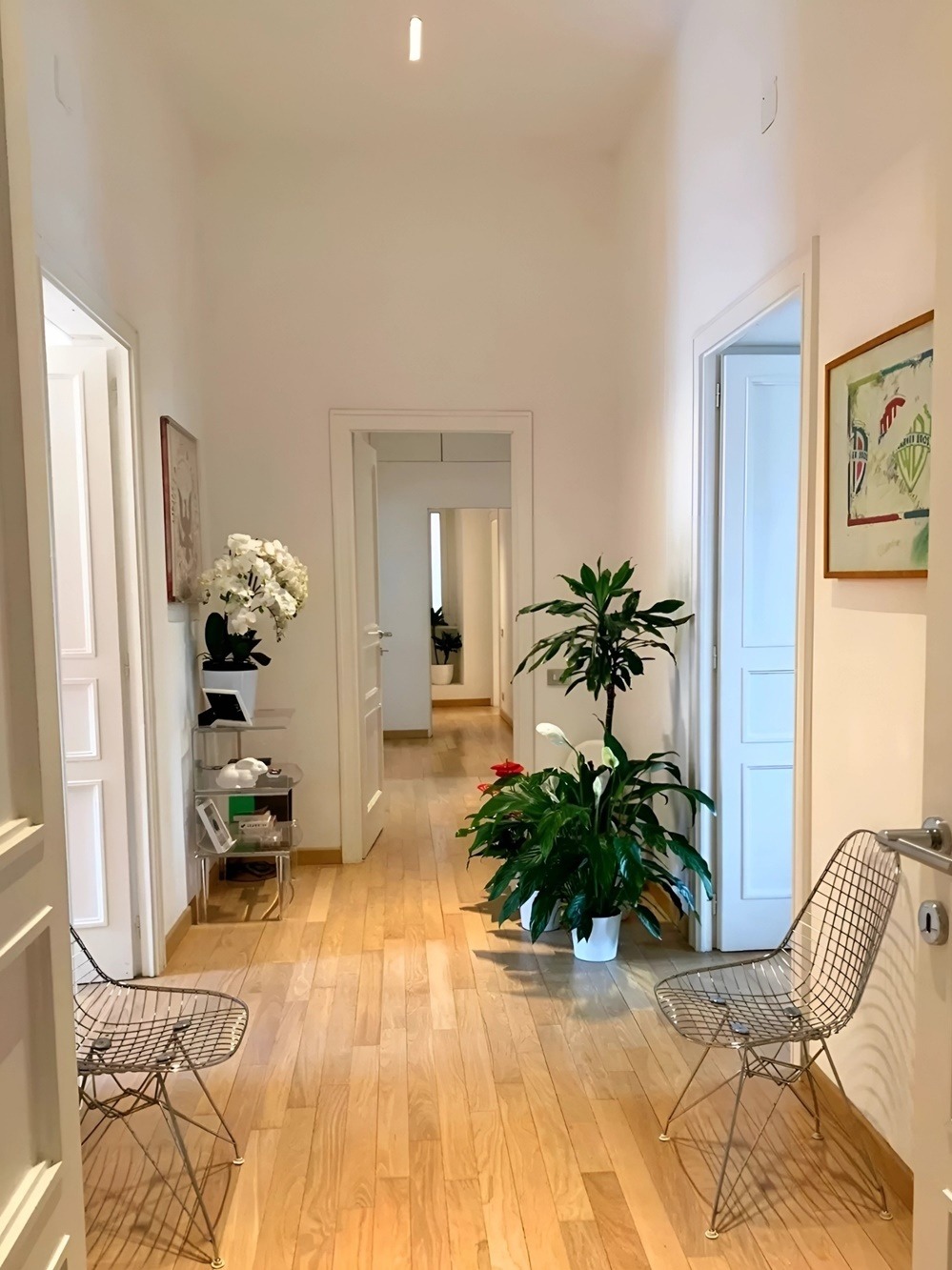 "Hoa hậu giàu nhất Việt Nam" lấy chồng giáo sư tiến sĩ, không đăng ký kết hôn, bất động sản trải dài 3 châu lục 16 1765587966 257 Hoa hau giau nhat Viet Nam lay chong giao su