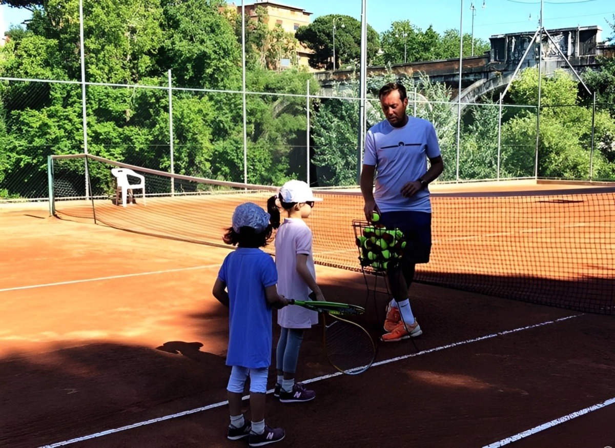 "Hoa hậu giàu nhất Việt Nam" lấy chồng giáo sư tiến sĩ, không đăng ký kết hôn, bất động sản trải dài 3 châu lục 21 1765587971 461 Hoa hau giau nhat Viet Nam lay chong giao su